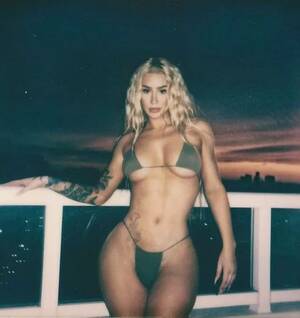 Iggy Azalea Tits Porn - Iggy Azalea leaves fans gobsmacked as she strips topless after joining  OnlyFans - Daily Star