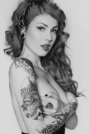 Chicks With Tattoo Porn - victoria-van-violence: next time I dye my hair, I will get this color! Find  this Pin and more on Porn/Tattoos ...