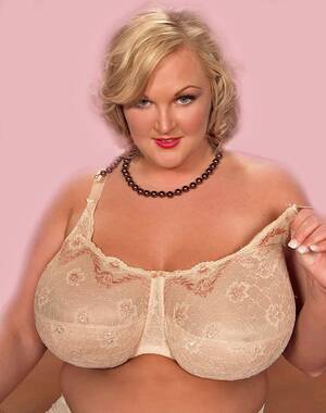 Bbw Big Tits Bra - BBW Big Tits Bra - 29 photos