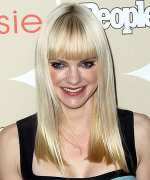 Anna Faris Black Hair Pussy - 10 Anna Faris Hairstyles And Haircuts - Celebrities