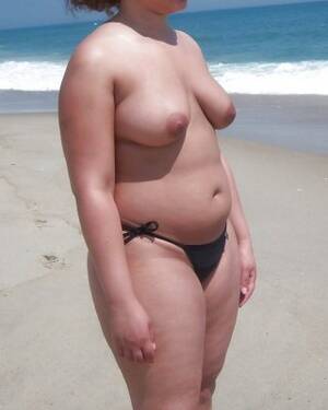 bbw wife naked beach - Shaved chubby Latin wife at nude beach Porn Pictures, XXX Photos, Sex  Images #1488408 - PICTOA