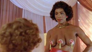 Angela Bassett Porn - bassett ahs 3 breasts