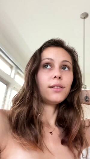 horny teen brunette - Free High Defenition Mobile Porn Video - Cute Horny Teen Brunette Slut  Jerking - - HD21.com