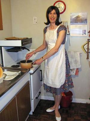 1950s Crossdresser Porn - cookin