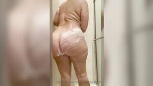 Debbie Double D Porn - Double D Boat Girl Debbie Showering - Thothub