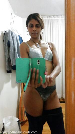 indian nude desi ladkiyaan - Nude Desi Girls Indian Porn Photos - Indian Girls Club