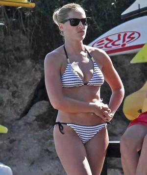 Bikini Porn Xxx - Helene Fischer im Bikini Porn Pics, Porno Pictures, Sex Photos, XXX Images,