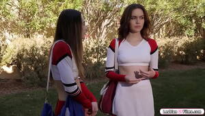 latina cheerleader masturbating - Petite cheerleader masturbating her gf - XVIDEOS.COM