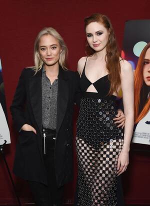 Karen Gillan Lesbian Porn - Karen and Pom : r/karengillan