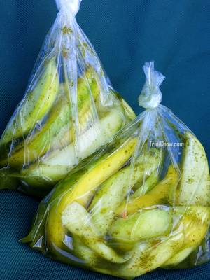 carib indian porn - Food porn Â· Mango Chow at the beach