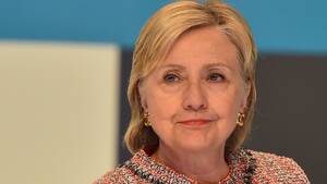 Clinton Porn - Hillary Clinton Just Promised to Take on Revenge Porn | Teen Vogue