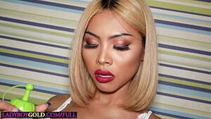 blonde asian ladyboy tiffy - Tiny Asian ladyboy teen blonde Itim gets her tight ass toyed and fucked -  XVIDEOS.COM