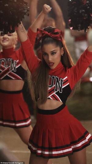 Cheerleader Ariana Grande Porn Caption - Pin en Ariana Grande
