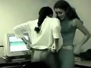 Indian Lesbian In Office - Amateur Indian Lesbians Amateur Indian Lesbians