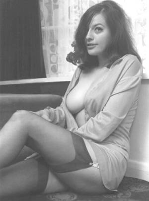 Busty 60s Porn - Adult Porn Hub - Beautiful Busty Girls in Nylons and Underwear on Vintage  Photos of Fantastic Series of Retro F