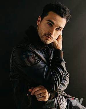Michael Malarkey Porn - Michael Malarkey