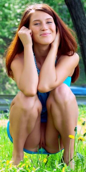 girl showing wet pussy - Pictures: Wild sexy young bimbo showing her sexy nude wet pussy.. | Beauty  pictures