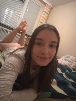 18 teen sluts - 18[F4M]Teen Slut @dianalwrance Foto Porno - EPORNER