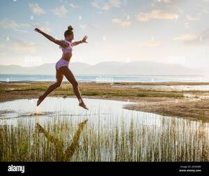 nn beach girls voyeur - 14 15 years bikini hi-res stock photography and images - Alamy