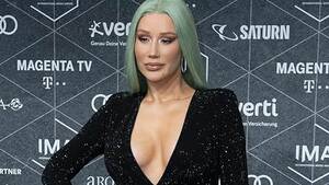 Iggy Azalea Ariana Grande Porn Captions - Iggy Azalea - News - IMDb