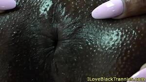 close up ebony shemale - Solo ebony shemale toying her ass closeup - XVIDEOS.COM