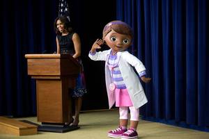 Doc Mcstuffins Mom Porn - Former First Lady Michelle Obama and Dottie \
