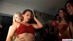 crazy college party girls - Wild Parties - Hardcore Party Girls - XVIDEOS.COM