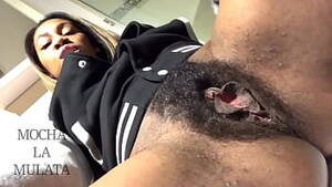 Black Hairy Pussy Pissing - black pussy pissing closeup - XVIDEOS.COM