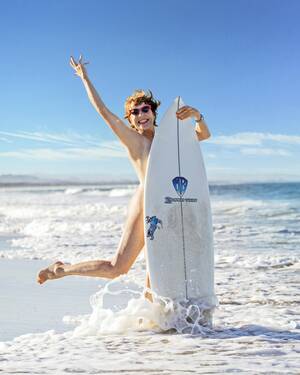 night beach nude - My midlife naked holiday in Australia was exhilarating â€” and freeing