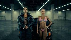 Jorja Fox Lesbian Porn - Grimes | The Line of Best Fit