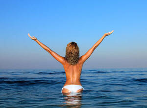 giant tits nudist beach sex - My Nude Beach True Story: One Naked Day Caliente Resort in Florida -  Thrillist