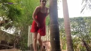 amateur garden - Amateur Shits in the garden - ThisVid.com