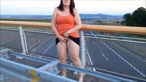 chubby chicks pissing - Hot Chubby Girls Pissing | Niche Top Mature