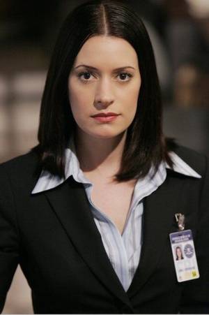 Emily Criminal Minds Porn - criminal minds photos | Criminal Minds Season 7 Spoiler: Emily Prentiss  Leaving After Season 7