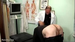 Doctor Ass Gay - Old gay doctor probes his patient's ass with dick - XVIDEOS.COM