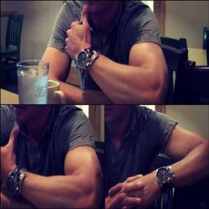 Arm Porn - The Renner arm