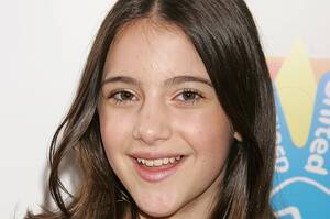 Alexa Nikolas Zoey 101 Porn - Alexa Nikolas Says Dan Schneider At Wardrobe Fittings