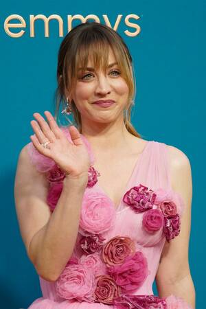 Kaley Cuoco Real Fucking Orgasm - Here's How Kaley Cuoco Avoids Filming Sex Scenes | Hypebae