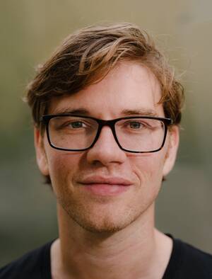 Blackmail Mom Porn Glasses - The Reluctant Prophet of Effective Altruism | The New Yorker