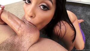 amateur latina licking balls - latina girls suck balls - 170660 Porn Pic - EPORNER