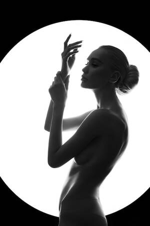 natural sexy naked black lady - Premium Photo | Art nude woman with perfect body and figure on white  background. beauty and skin care, natural healthy cosmetics, blonde with  big breasts. sexy girl