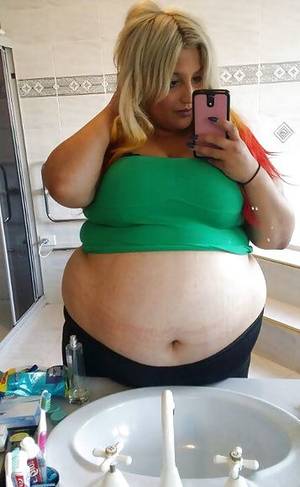 Bbw Feederism Porn - Amateurs / MsChunky - The Database of Stuffers & Gainers - Girls stuffing  and gaining weight - Before & after weight gain - Feederism feeder /  feedees - ...