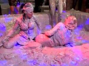 mud fight midget lesbian porn - Lesbian Mud porn videos at Xecce.com