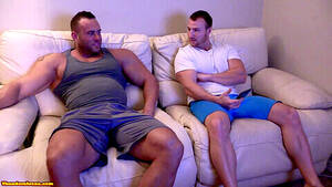 Huge Men Porn - giant man Gay Porn - Popular Videos - Gay Bingo