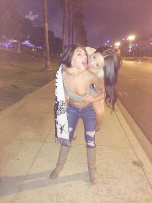 free shemale lesbian piggyback - Drunken piggyback ride Porn Pic - EPORNER