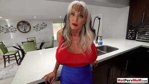 Mum Sally Porn - Stepson makes his big boobed blonde mature stepmom Sally Dangelo horny -  XVIDEOS.COM
