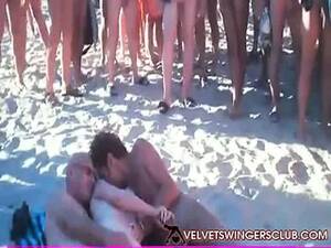 free beach swingers - Free Beach Swingers Porn Videos (142) - Tubesafari.com