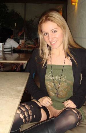 milf restaurant upskirt - amateur restaurant upskirt