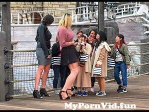 lindsay kay opens - Beautiful Tall Woman (Lindsay Hayward 6'9) from lindsay kay hayward lift  guy Watch Video - MyPornVid.fun