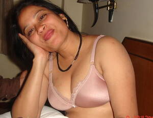 Amateur Bre Porn - Amateur Porn of showing the bra Sex Gallery